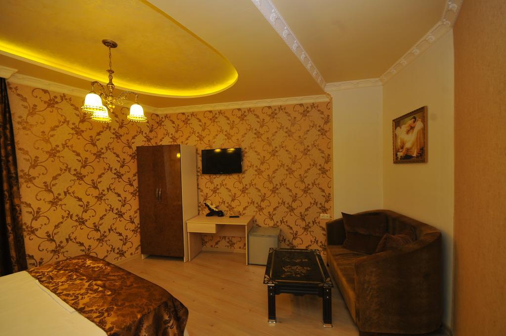 Hotel Iberia Batumi Zewnętrze zdjęcie